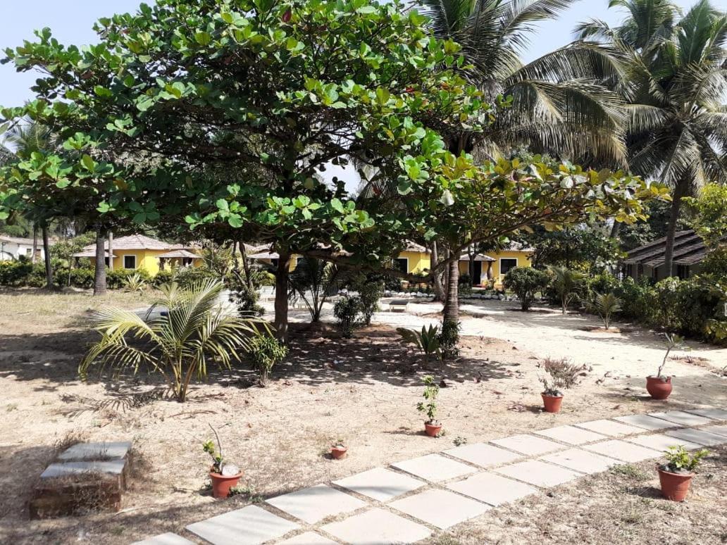 Lamour Beach Resort Benaulim Ngoại thất bức ảnh